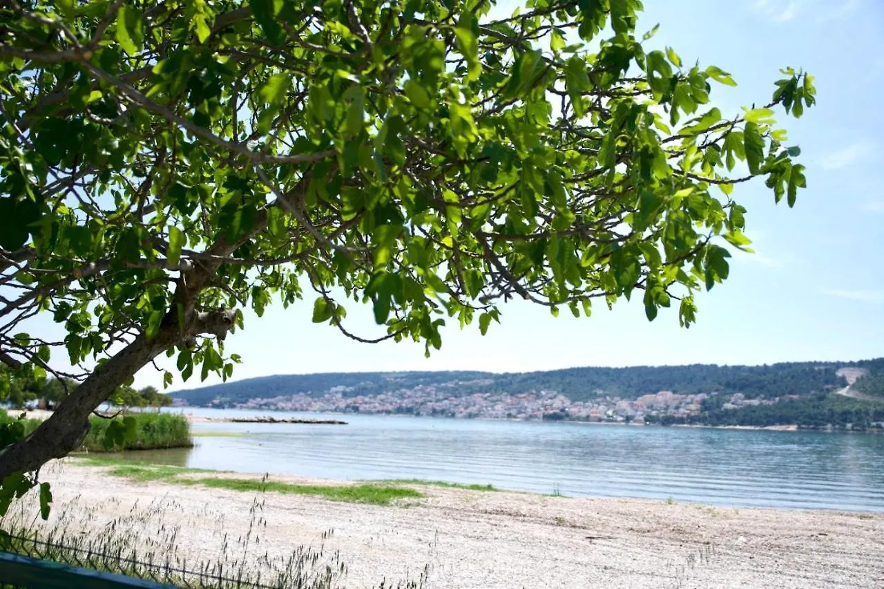 Big Beachfront Apartment Smokvica In Trogir Croatia