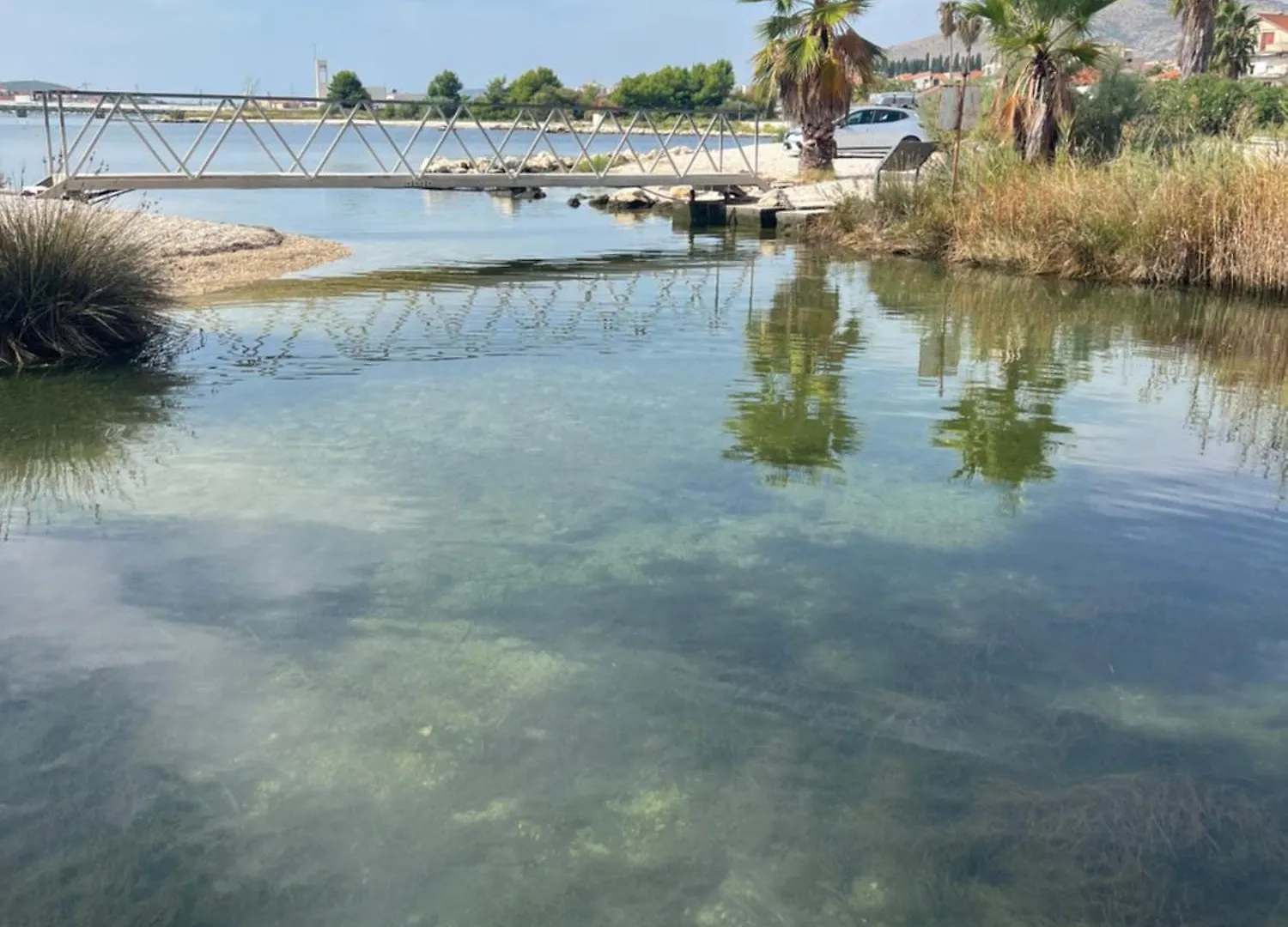 Big Beachfront Apartment Smokvica In Trogir