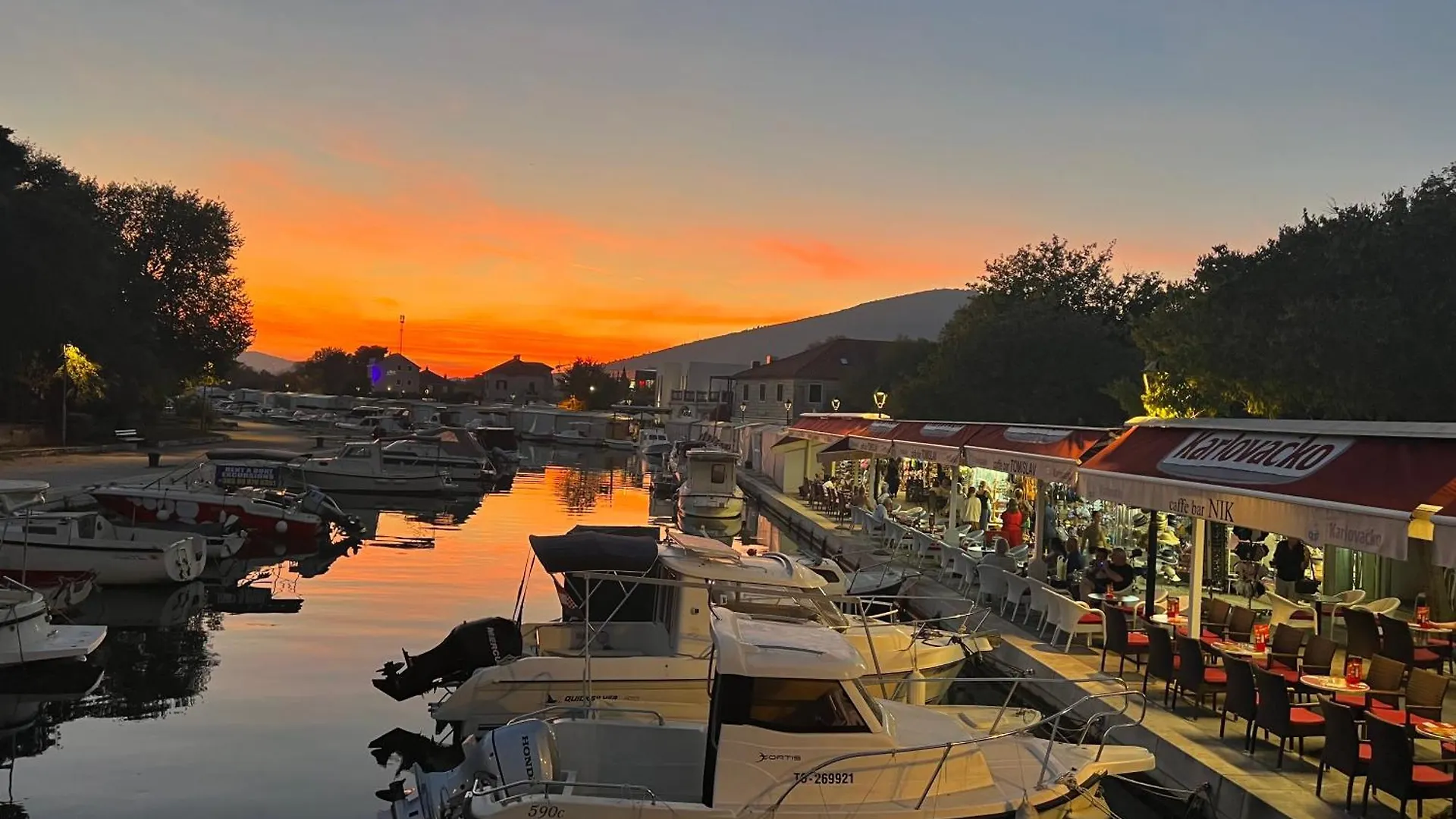 Big Beachfront Apartment Smokvica In Trogir Croacia