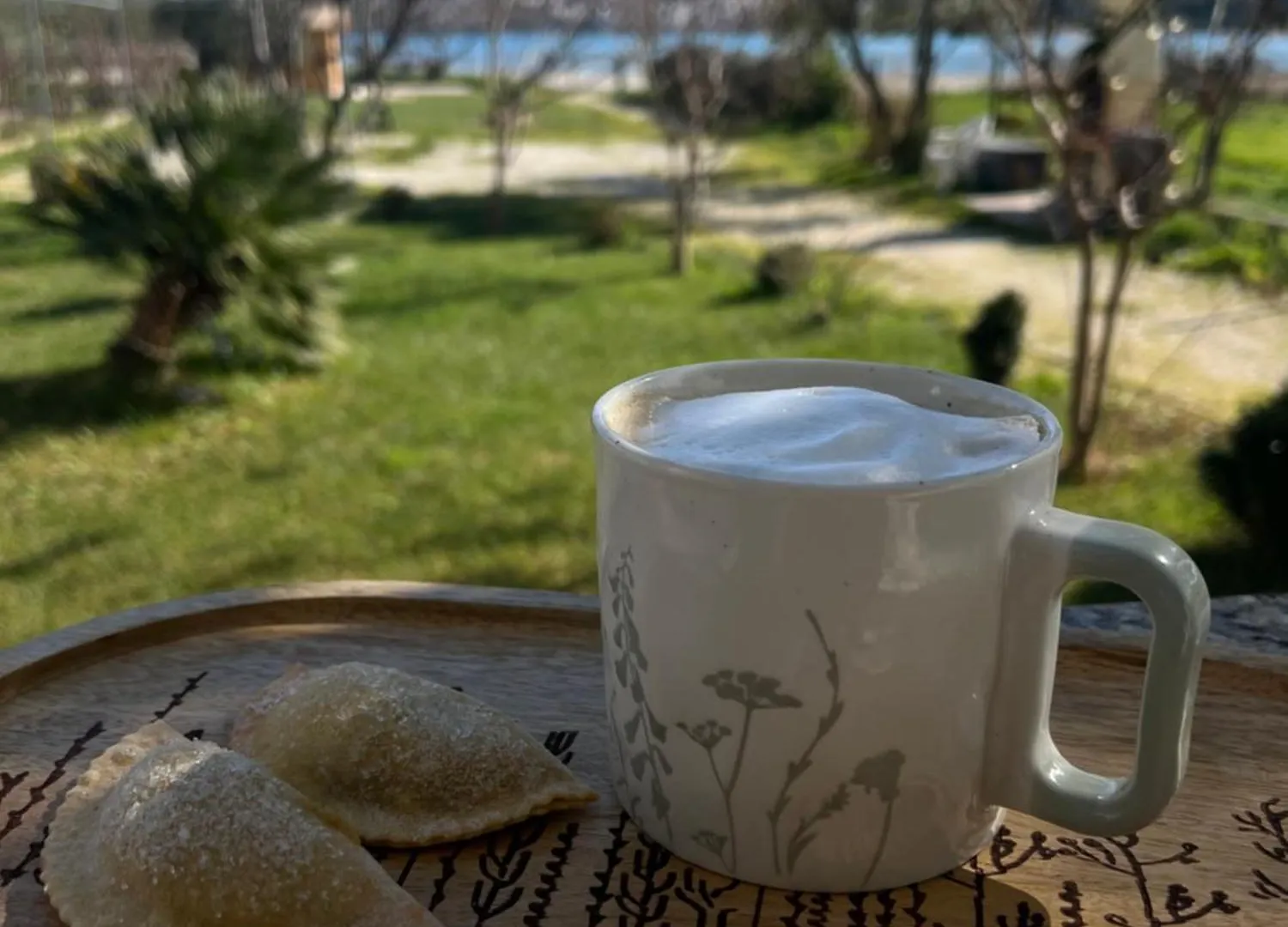 Big Beachfront Apartment Smokvica In Trogir